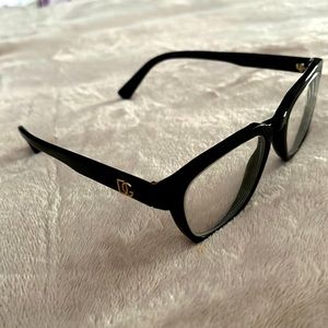 dolce and gabbana glasses